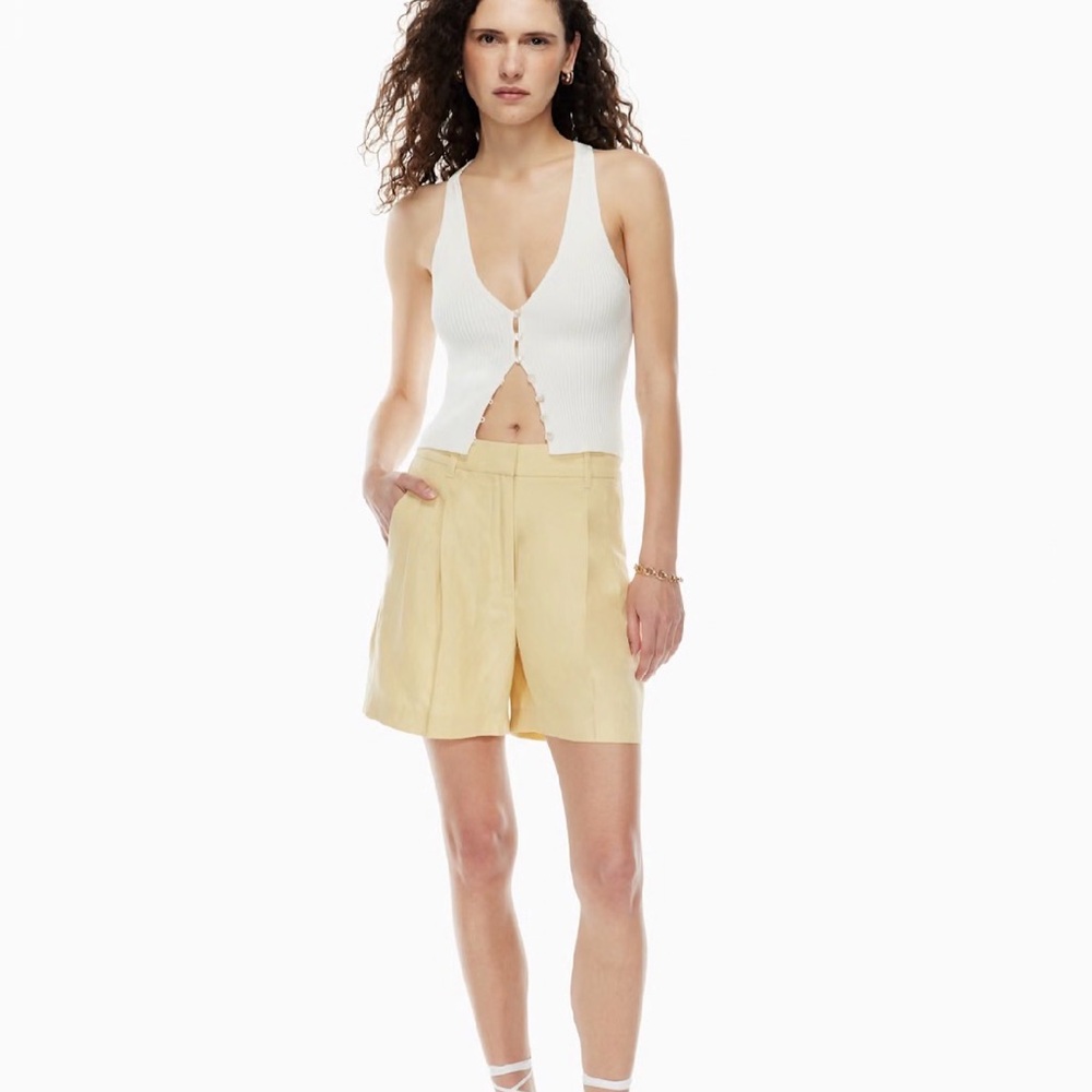 Aritzia Wilfred Effortless Linen Mid-Thigh Short